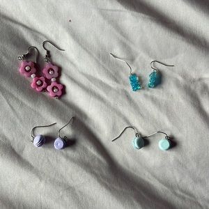 Dangly eating bundle